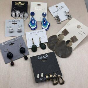 Lot 8 New Trendy Earrings Jewelry Mix Casual to Statement Dangle Long and Short